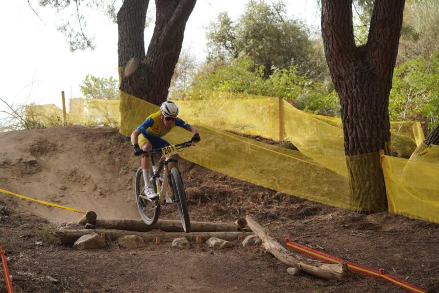 El Pelotón Benjamín Noval y Hugo Franco se proclaman campeones de España de XCO en las categorías júnior y sub23