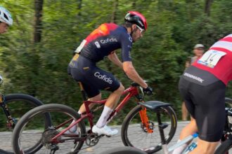 El Pelotón Thibaut François acaricia el podio en el Short Track sub-23 del Europeo de Monteceneri (Suiza)