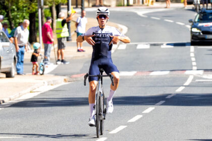 El Pelotón Benjamín Noval confirma en Zegama que ya está para ganar entre los mayores