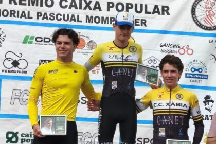 El Pelotón Marc Moncho impone su ritmo desde la primera vuelta en Aiacor y Raquel Pérez se lleva la victoria femenina